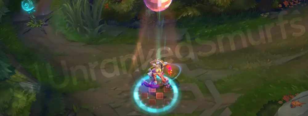 Space Groove Samira recall animation with disco pose and spotlight